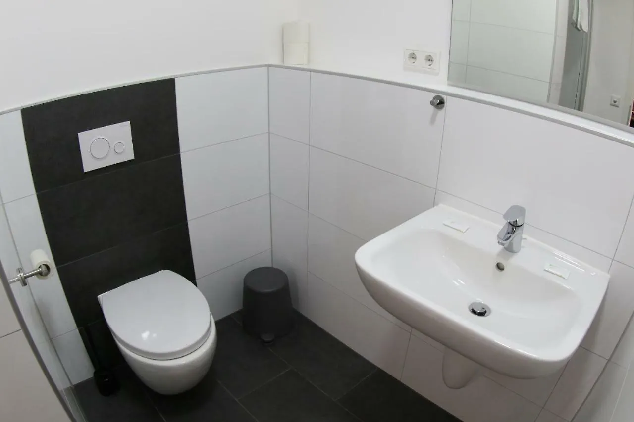 Looks-Inn Viernheim Apartment